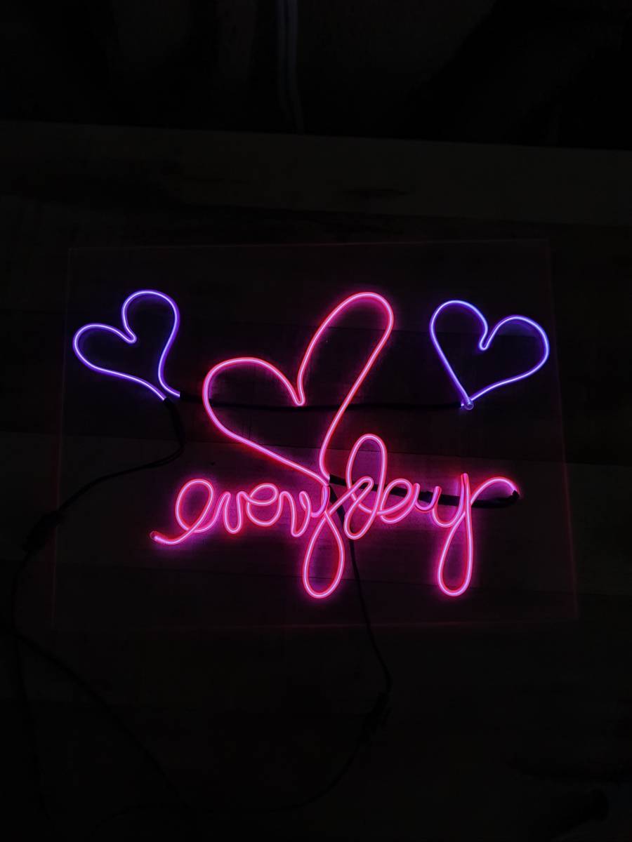 Neon Light Making in Seoul Trazy, Korea's 1 Travel Guide