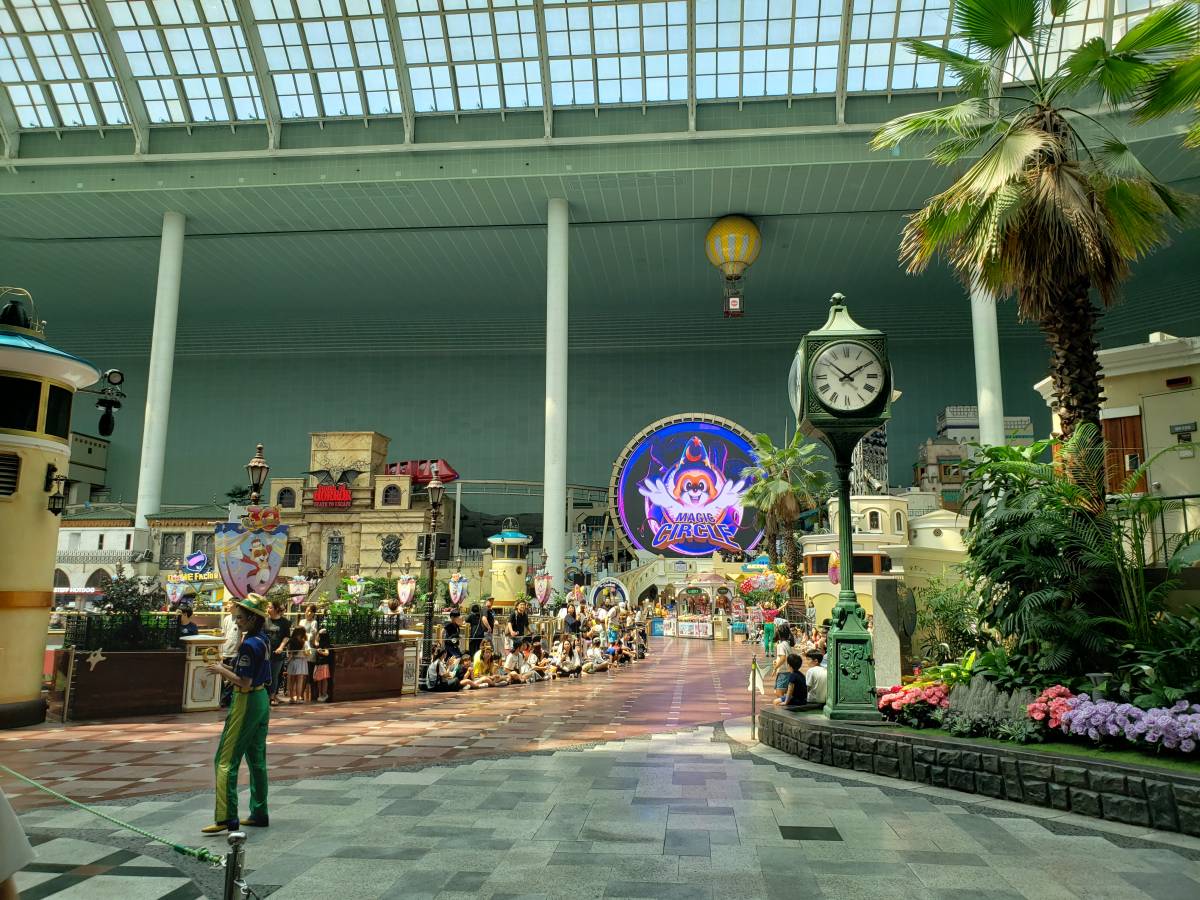 Lotte World Seoul Discount Ticket (+ Magic Pass Premium option) Trazy
