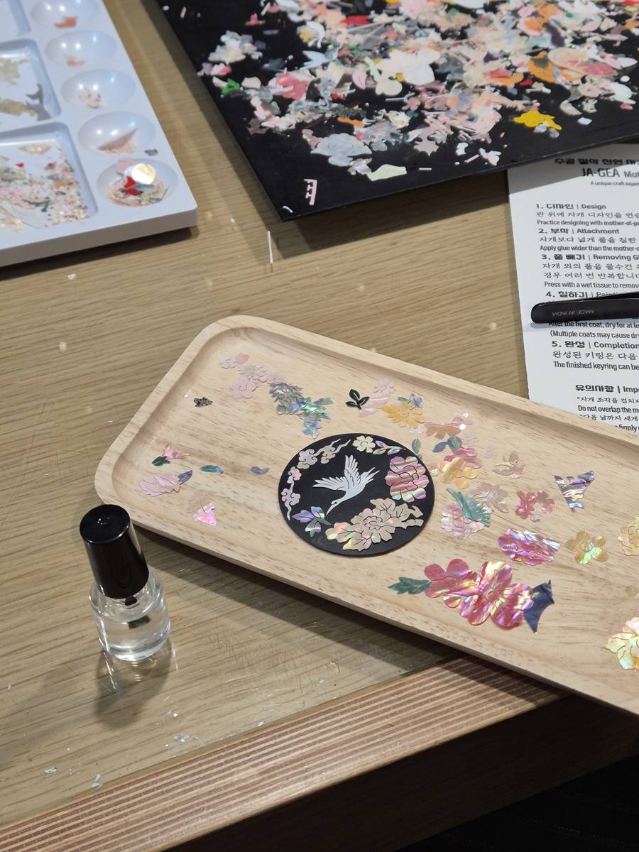 伝統螺鈿細工の名匠に学ぶ工芸体験