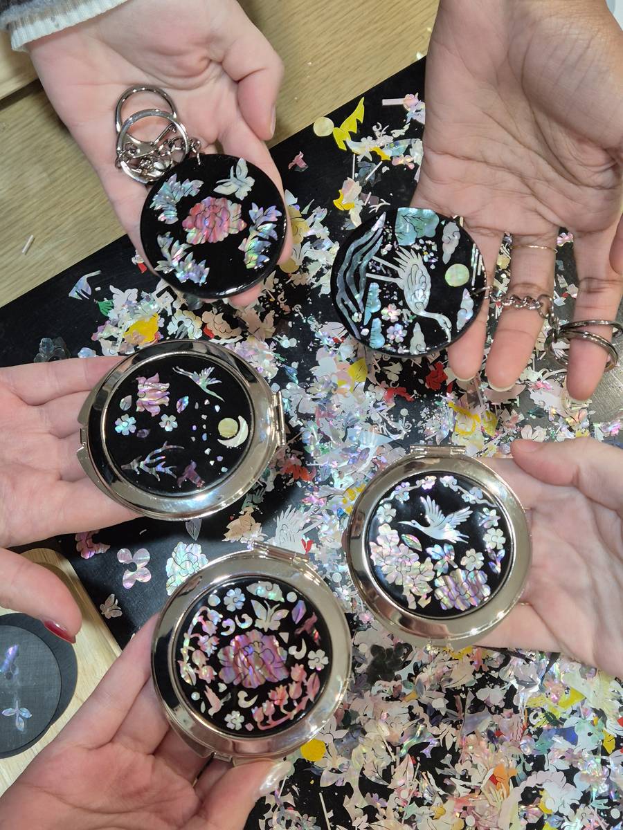 韓国伝統工芸 螺鈿細工　2点 螺钿細工 置物 韓国伝統工芸品、 螺鈿細工八角箱、 中華風おひつ、菓子