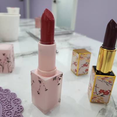 Photo review number 12432 from Amina M