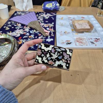 伝統螺鈿細工の名匠に学ぶ工芸体験