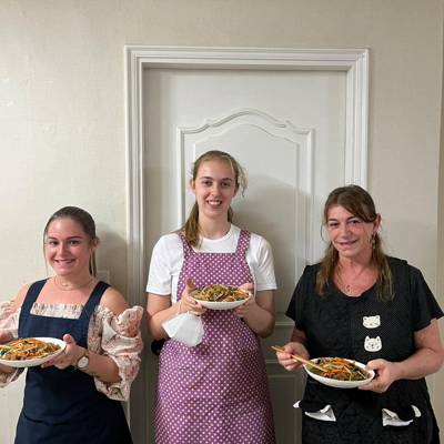 Photo review number 8501 from Lizzie B