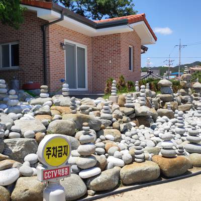 Photo review number 5530 from Ajeet K