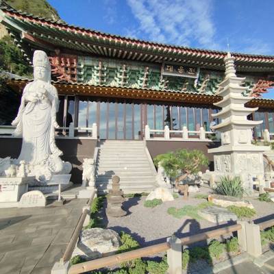 Photo review number 17927 from ESTELLE P