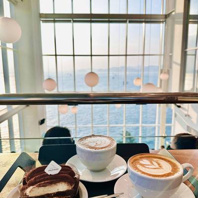 Photo review number 18085 from anastasia s