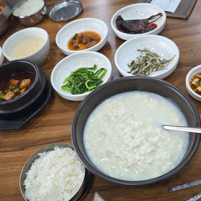 Photo review number 18077 from Kawita S