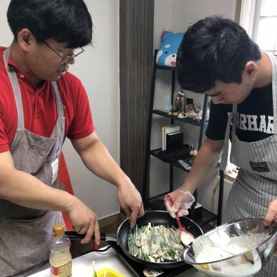 Photo review number 777 from Alex P