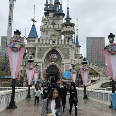 Photo review number 573 from Justine G