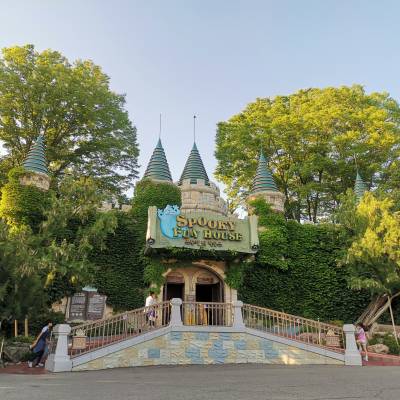 Photo review number 2426 from Janet L