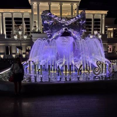 Photo review number 3535 from Dhairya K